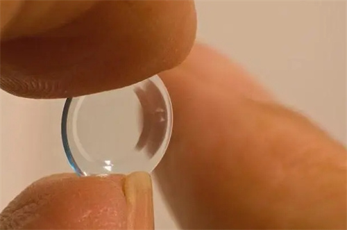 角膜塑形镜实例图